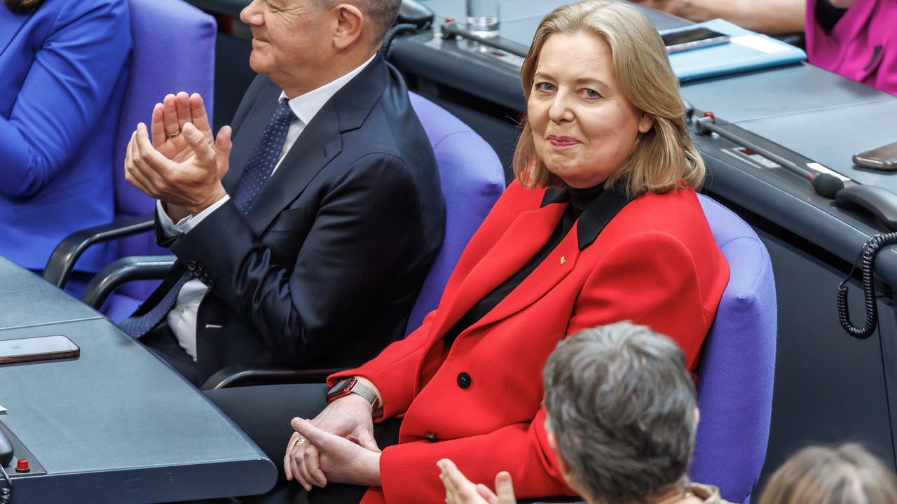 Bas y Schneider se convierten en ministro de SPD