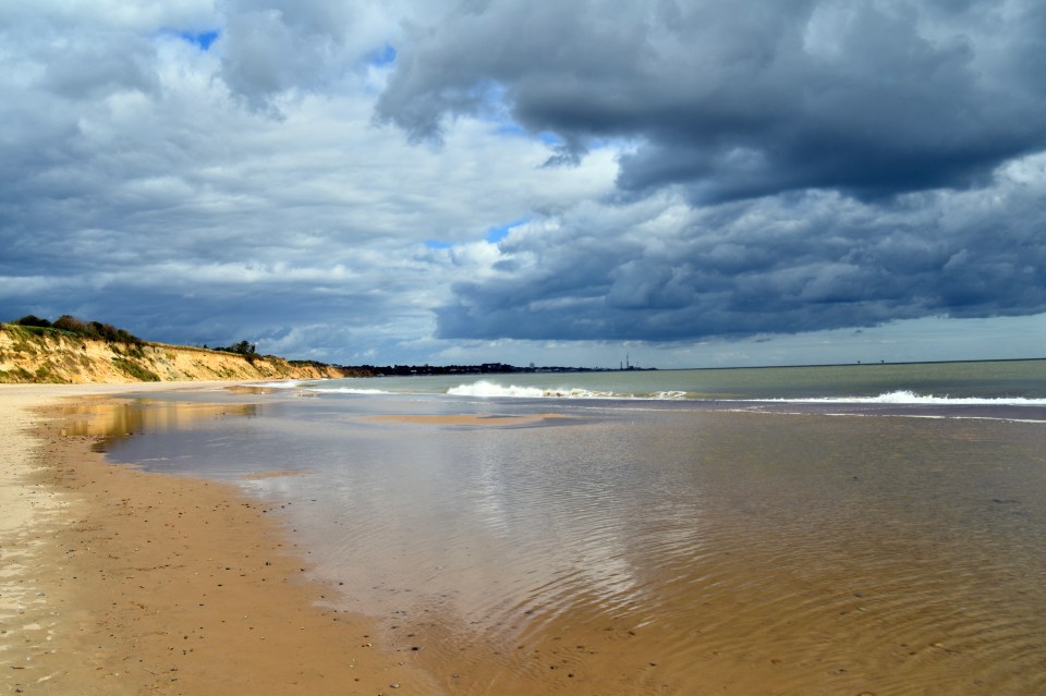 Marea baja en Pakefield Ness, Suffolk, mirando hacia Lowestoft.