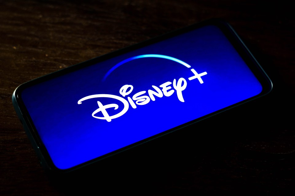 Disney+ logotipo en la pantalla de un teléfono inteligente.