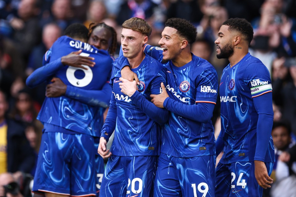Jugadores del Chelsea celebrando un gol.