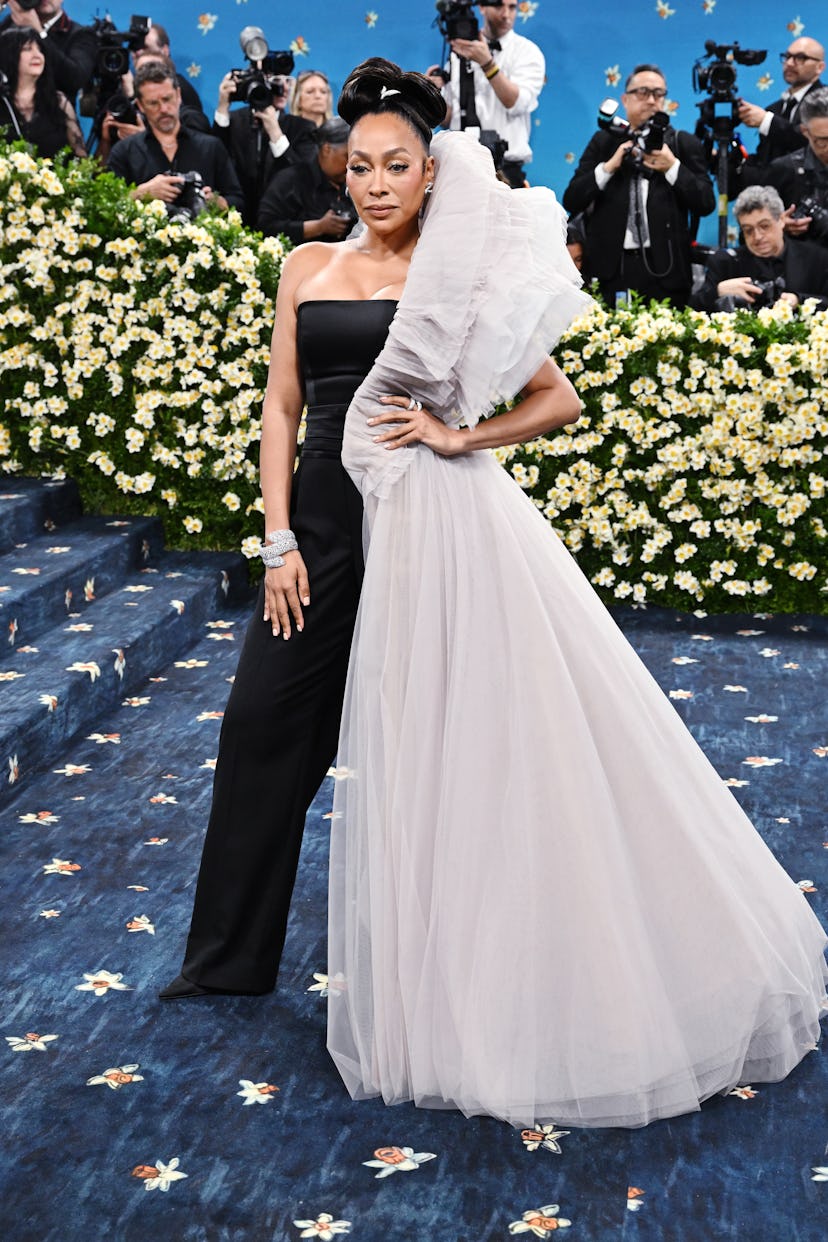 La La Anthony en la Gala Met 2025 celebrando "Superfine: sastrería de estilo negro" Celebrada en el Metrop ...