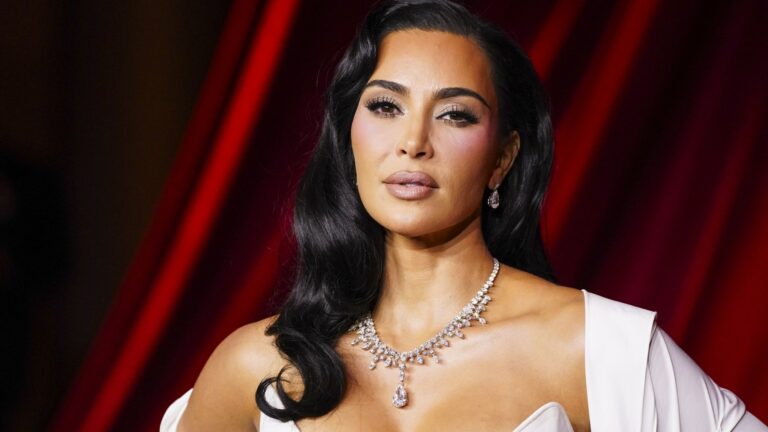 Kim Kardashian está "lista para confrontar" una pandilla armada que