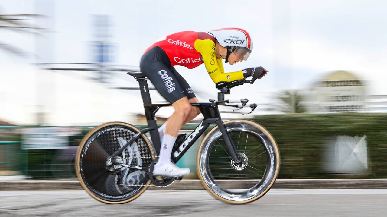 Tres personas de Brabant al comienzo de Giro d'Italia: Maas