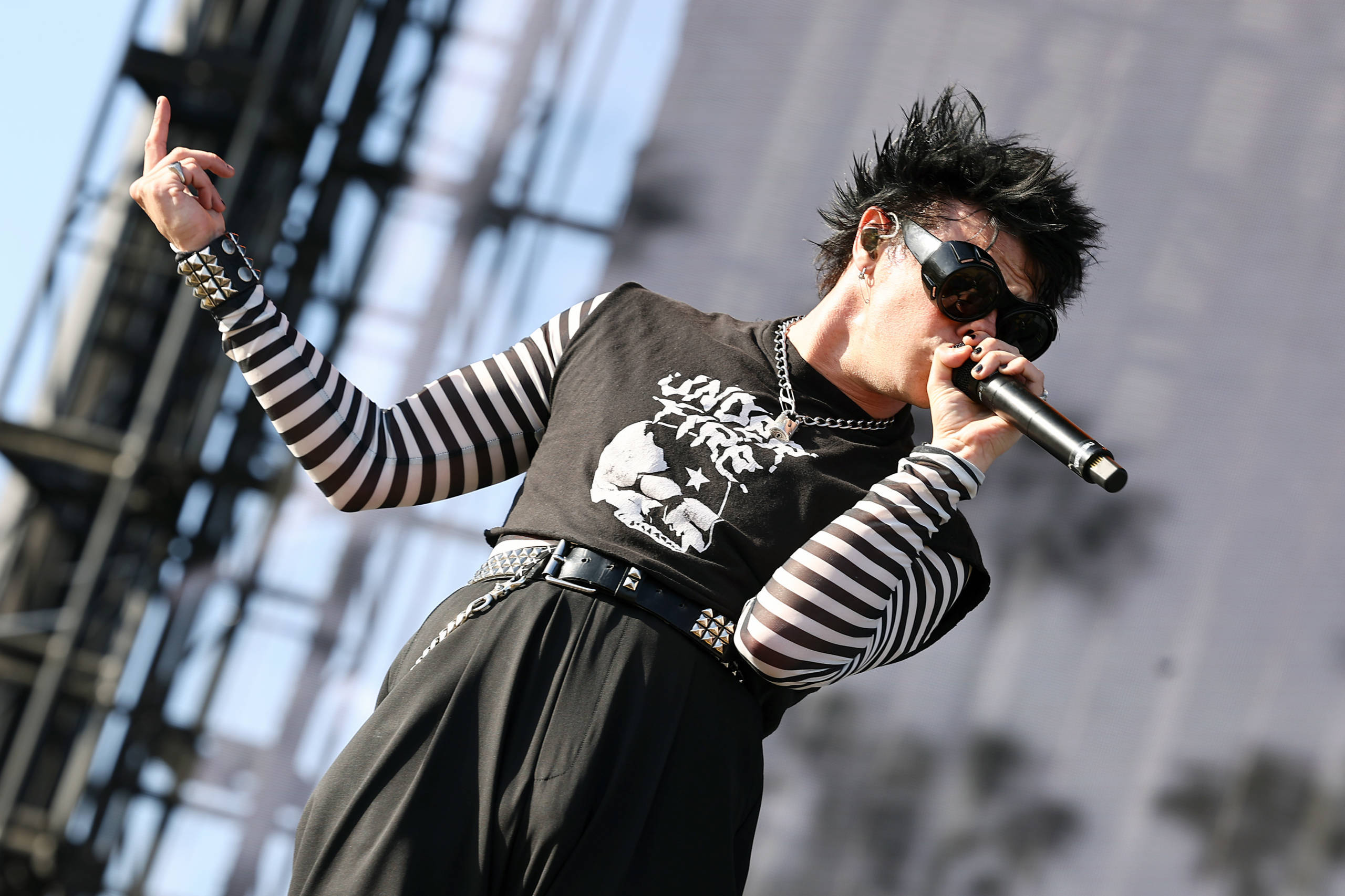 Yungblud anuncia el nuevo álbum de estudio "Idols"