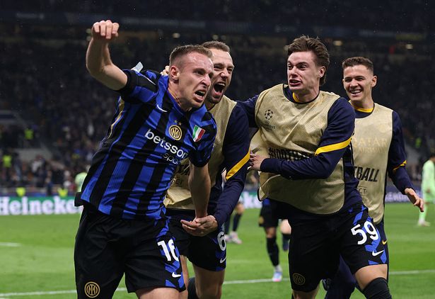 Davide Frattesi celebra después de poner a Inter al frente durante el emocionante semi de la Liga de Campeones con Barcelona