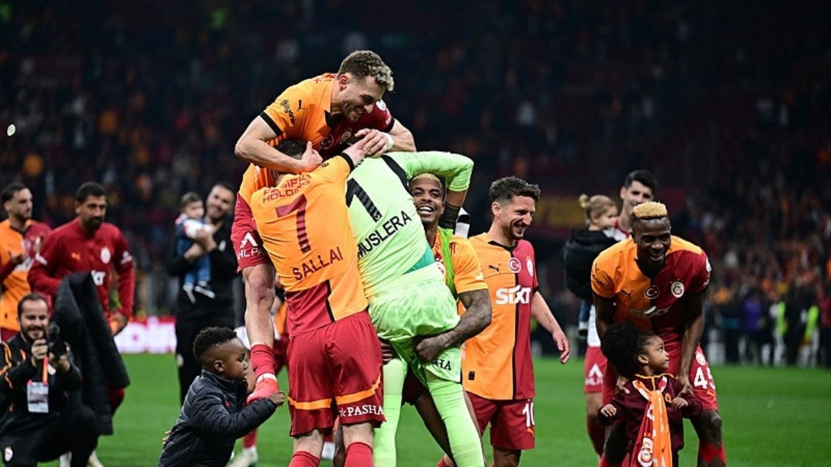 ¡5to plan estelar de Galatasaray! Enviar flash a arcos -rivales