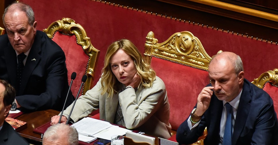 Meloni: «Hipótesis de revisar la transición 5.0 en la revisión