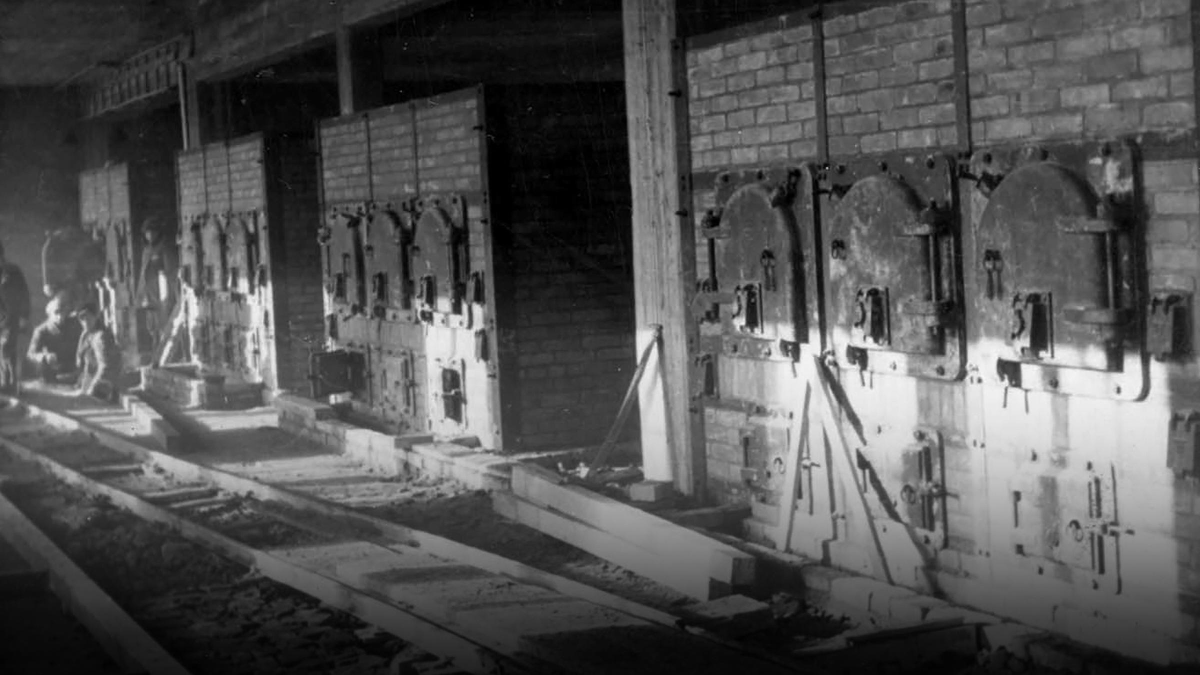 Auschwitz -Birkenau Concentation Camp - Las estufas de Krematorium II. Después de alrededor de cuatro a cinco horas, el crematorio estaba listo para las próximas 2000 a 3000 personas.