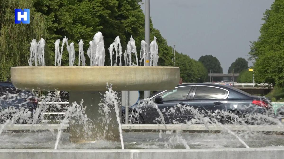 No más rompecabezas de lengua, Hoofddorp Fountain tiene oficialmente un