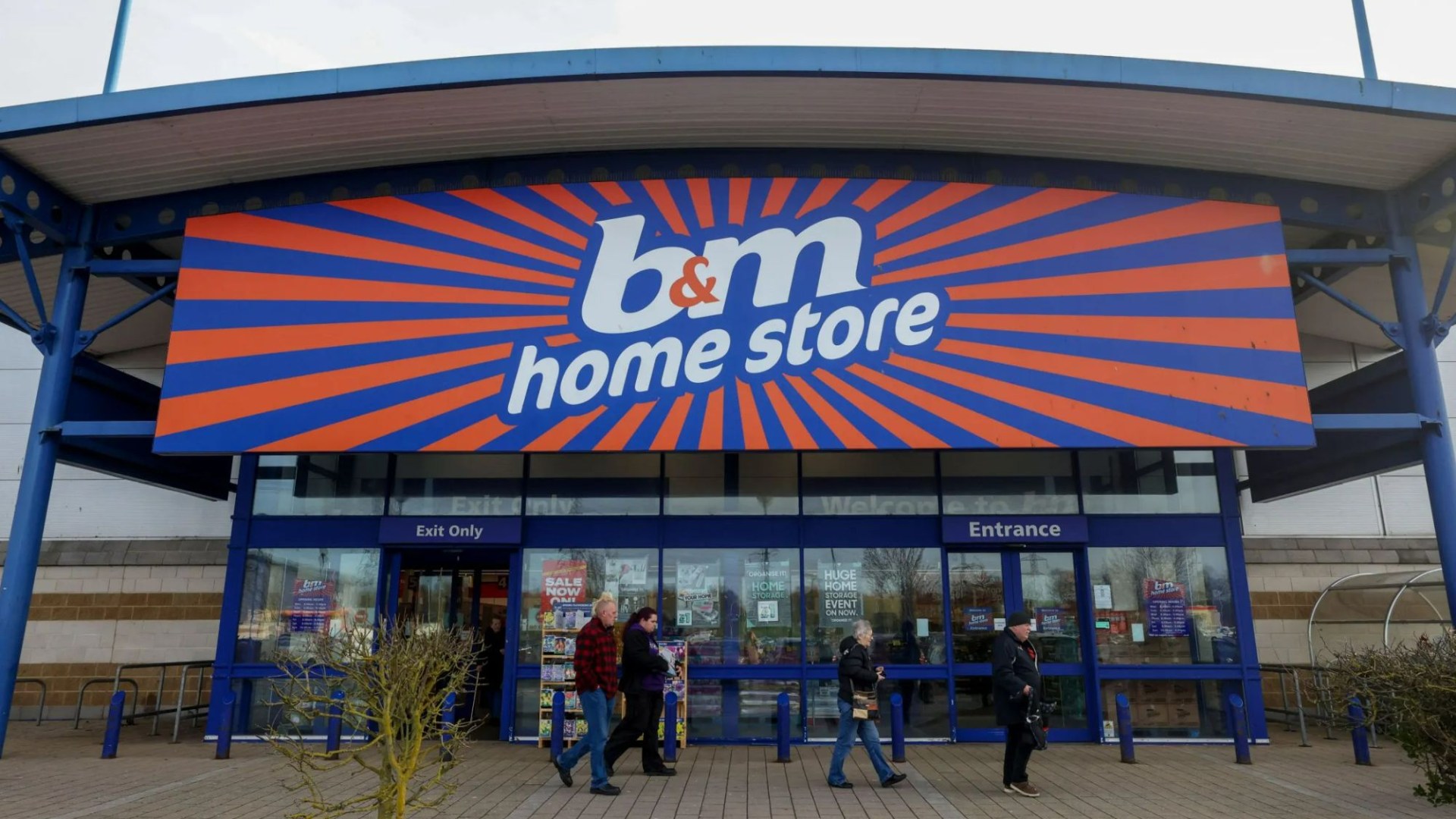Los compradores de B&M están corriendo para atrapar £ 45