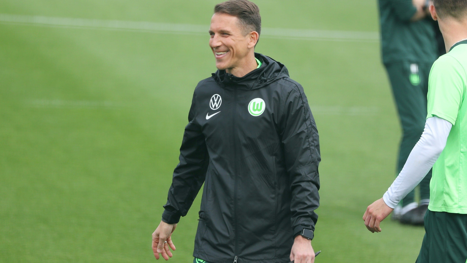 El entrenador interino de Wolfsburg Bauer antes del debut