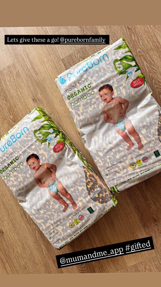 Dos paquetes de pañales de bebé de bambú orgánico de Pureborn.