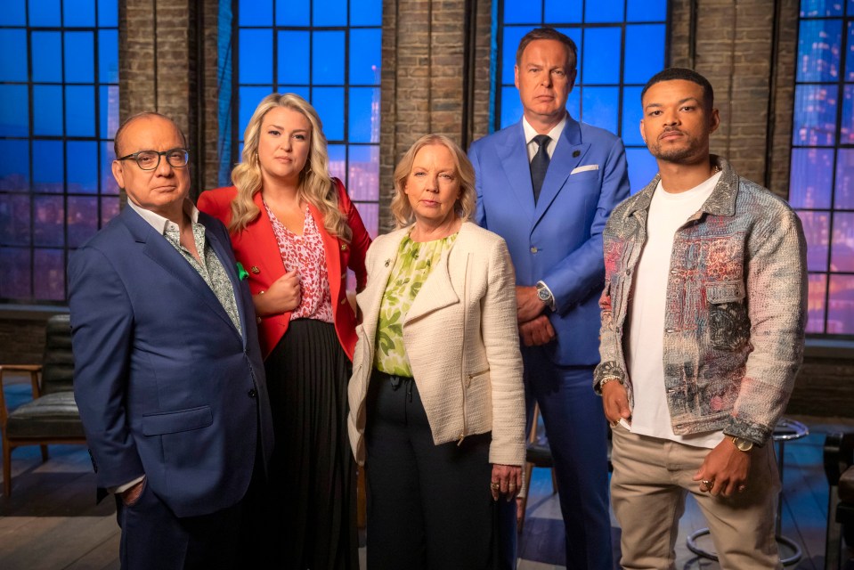 Dragons 'Den Investors: Touker Suleyman, Sara Davies, Deborah Meaden, Peter Jones y Steven Bartlett.