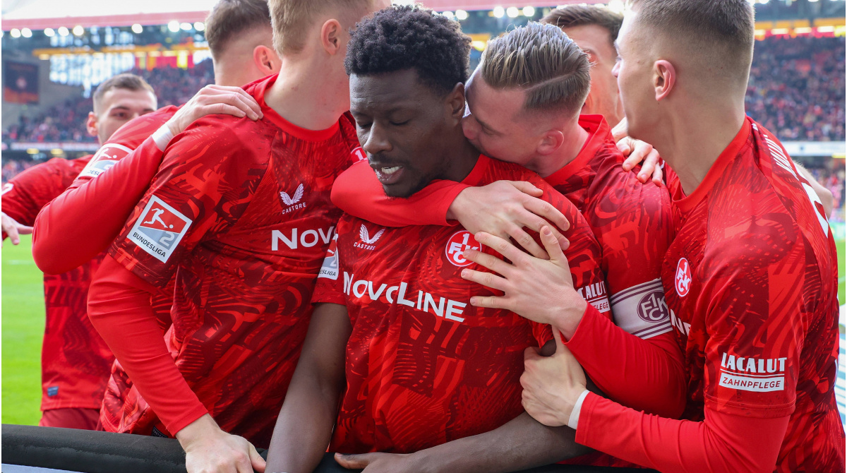 1. FC Kaiserslautern: Ragnar Ache quiere irse, independientemente del ascenso
