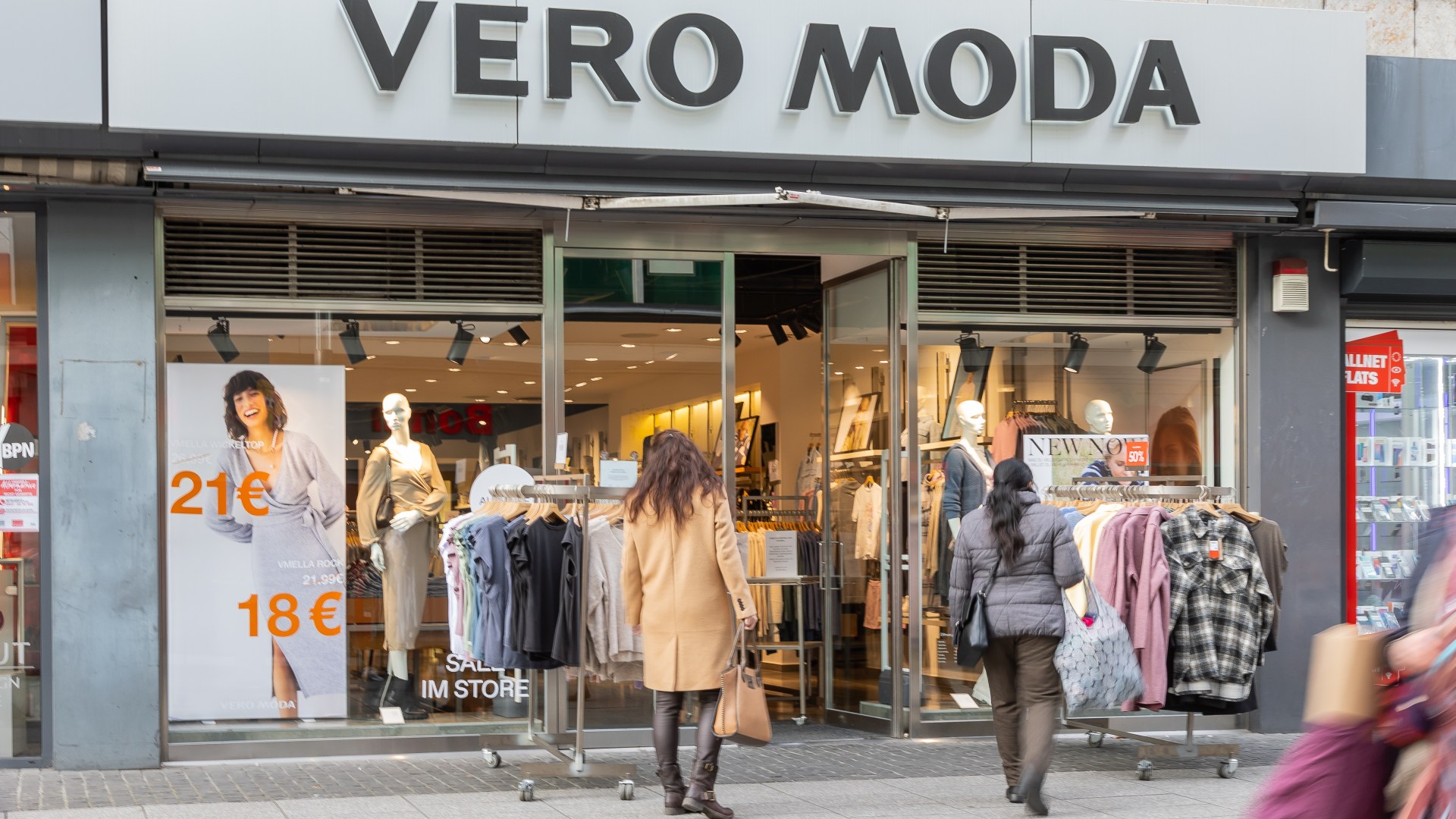 Gran cadena minorista con 160 tiendas cerra abruptamente la tienda