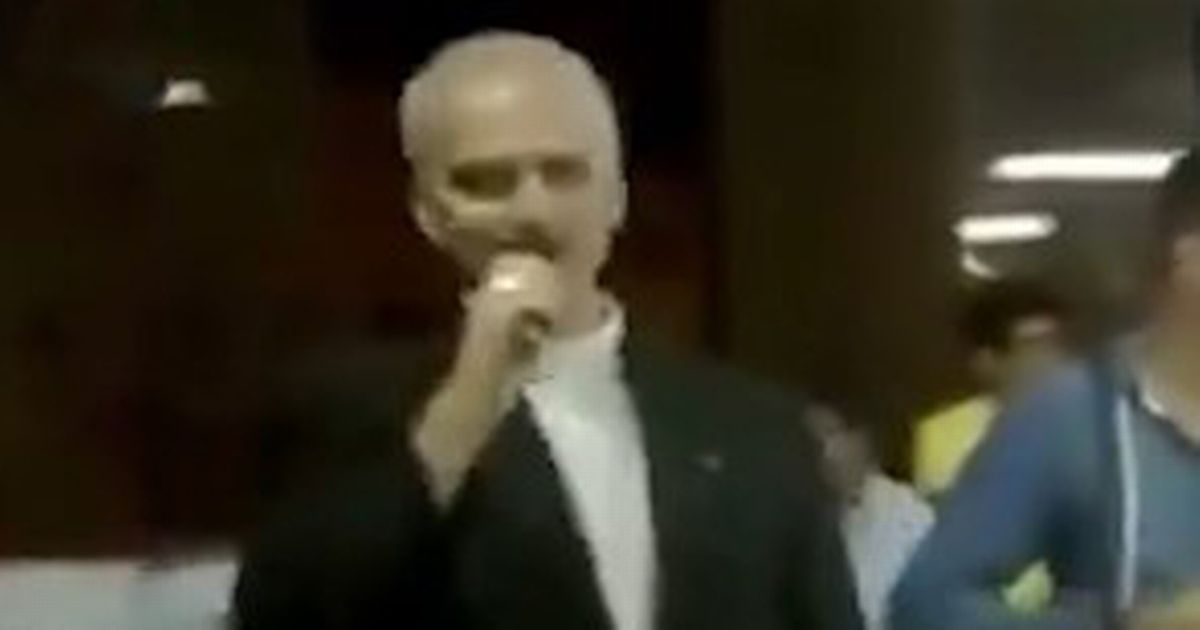 El nuevo Papa Leo XIV vio cantando karaoke en la