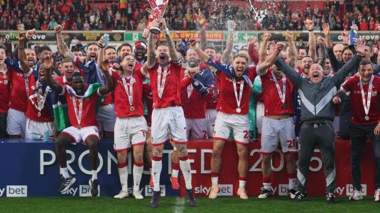 Los jugadores de Wrexham sobreexcitados sufrieron una terrible experiencia de