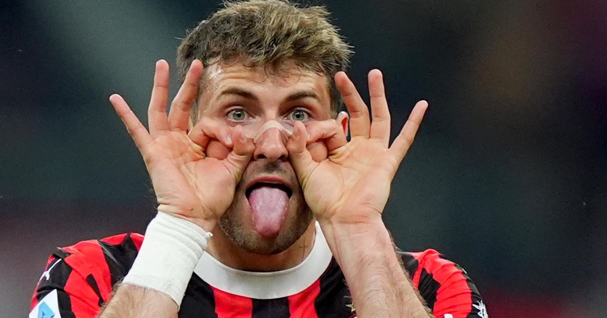 El deslumbrante sustituto Santiago Giménez le da a AC Milan