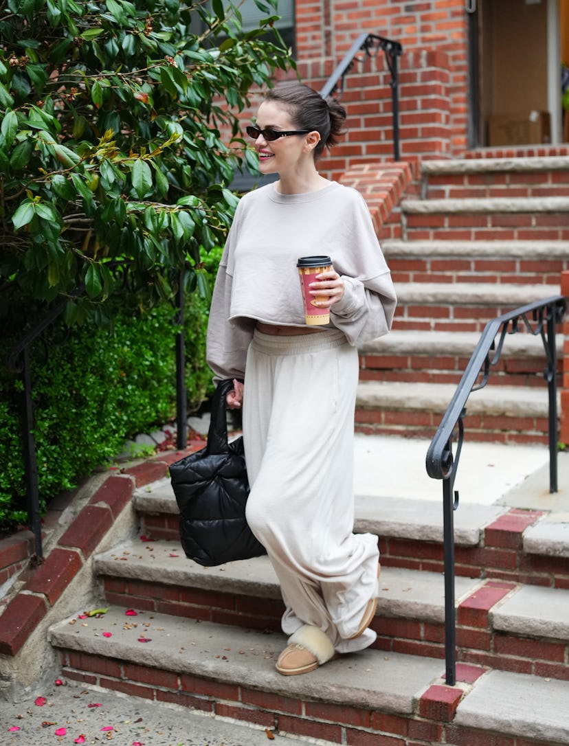 Nueva York, NY - 7 de mayo: Selena Gomez se ve en el set de "Solo asesinatos en el edificio" el 7 de mayo, 20 ...
