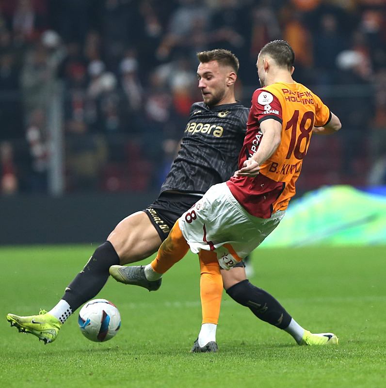 trabzonspor-galatasaray-maci-ne-zaman-saat-kacta-ve-hangi-kanalda-1746820699447.png