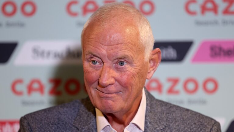 'Llegué a vivir en el mundo real' - Barry Hearn
