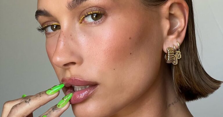 Estas ideas de uñas de verano de celebridades son audaces,