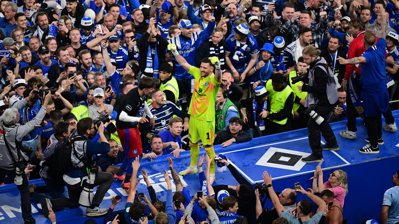 Cómo el HSV celebró la subida