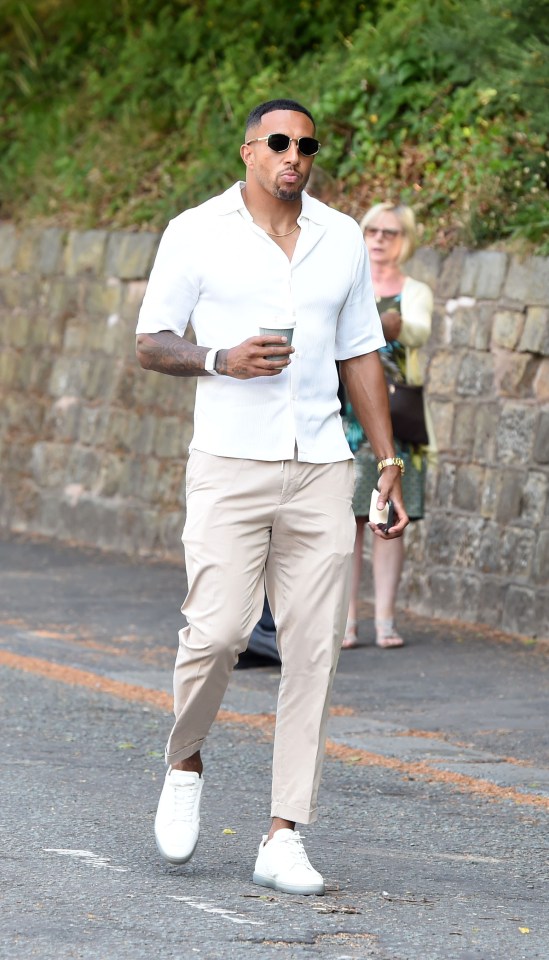Scott Sinclair en el funeral de Joe Thompson.