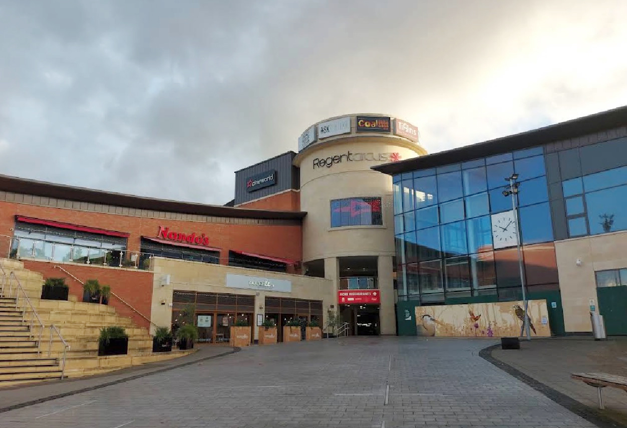 El centro comercial del Reino Unido abandonado de £ 50