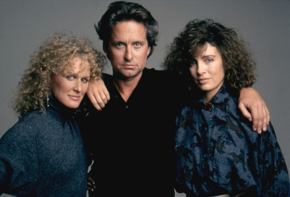 Glenn Close, Michael Douglas y Anne Archer en una foto publicitaria para *Atracción fatal *.