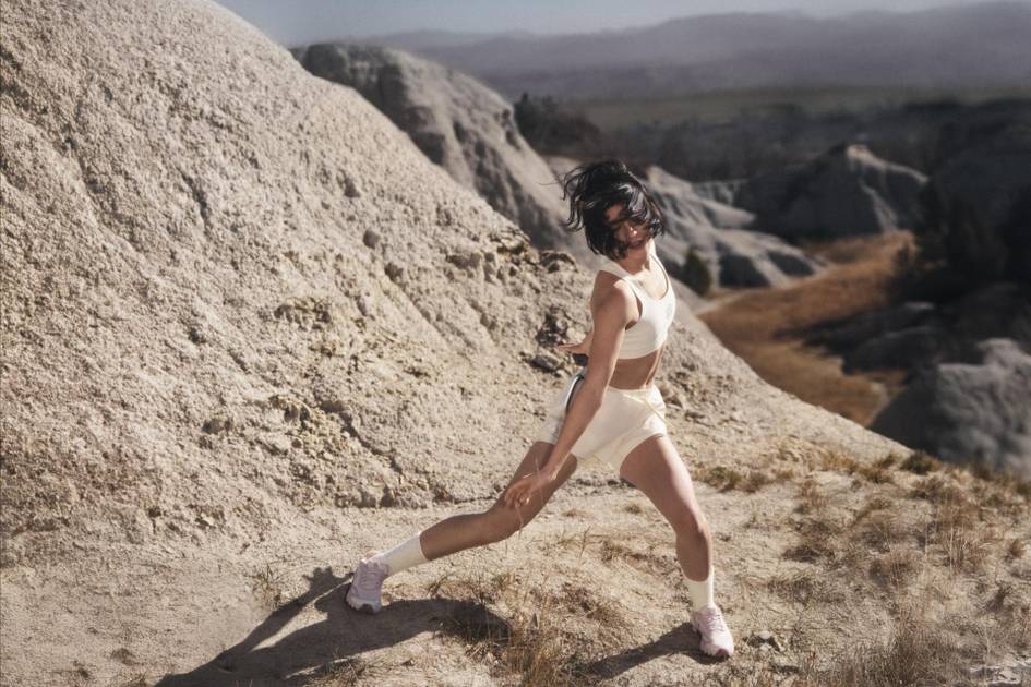 Loewe y la marca Swiss Sports en Cooperate para la