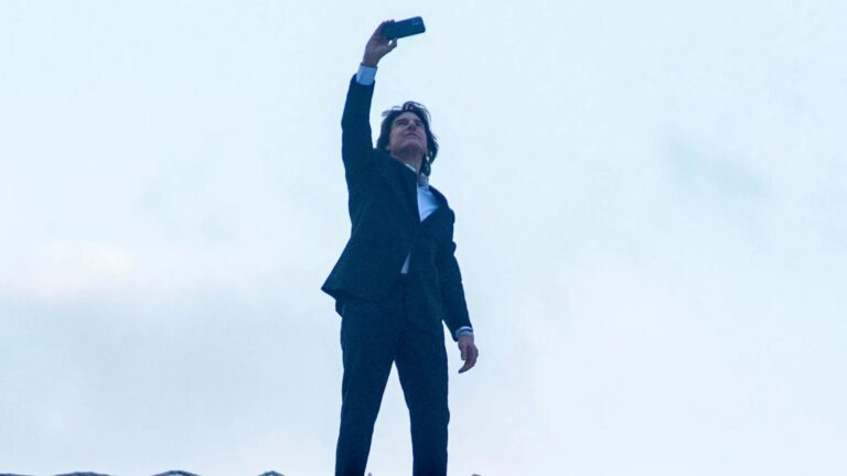 Daring Tom Cruise, de 62 años, en el último truco