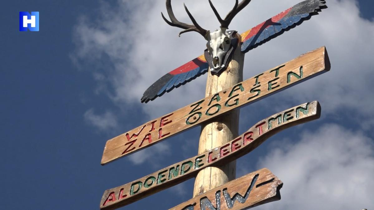 Hoog Totempaal tiene que ir a Hoofddorpers a Buurtentuin Lokken