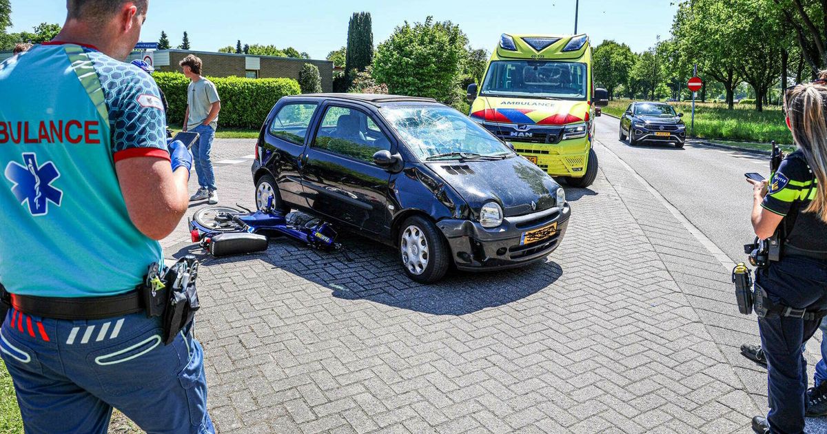 Jinete de ciclomotor herido por accidente en Emmen