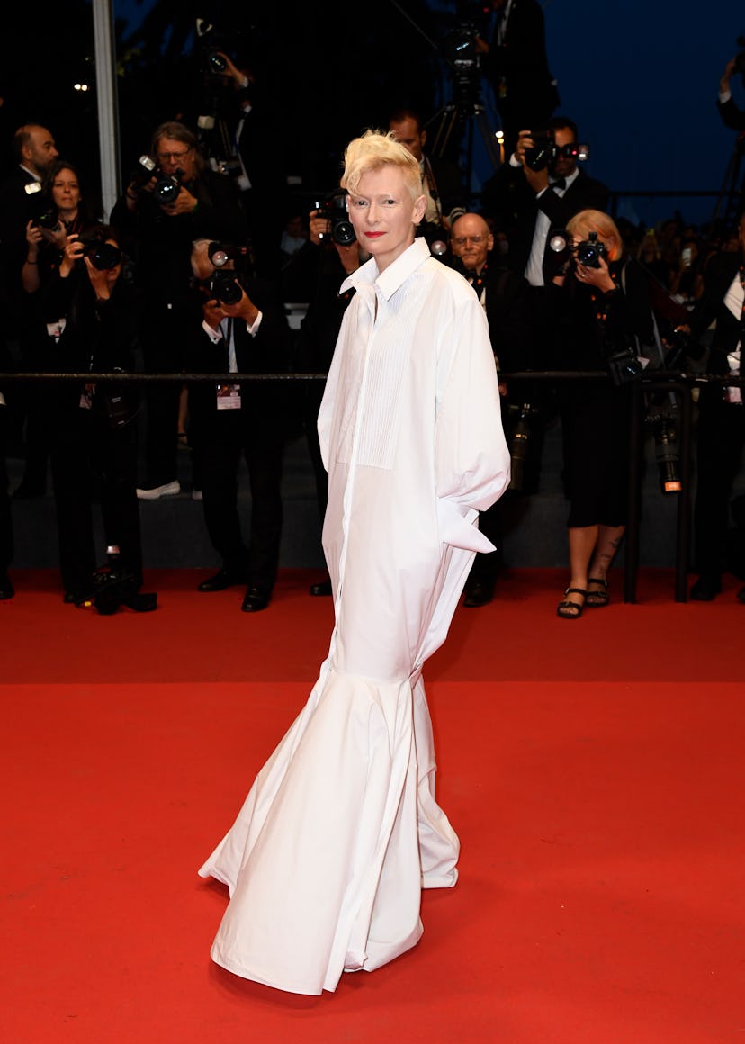 Cannes, Francia - 21 de mayo: Tilda Swinton asiste a la proyección de "RMN" Durante el 75 ° Canno anual ...