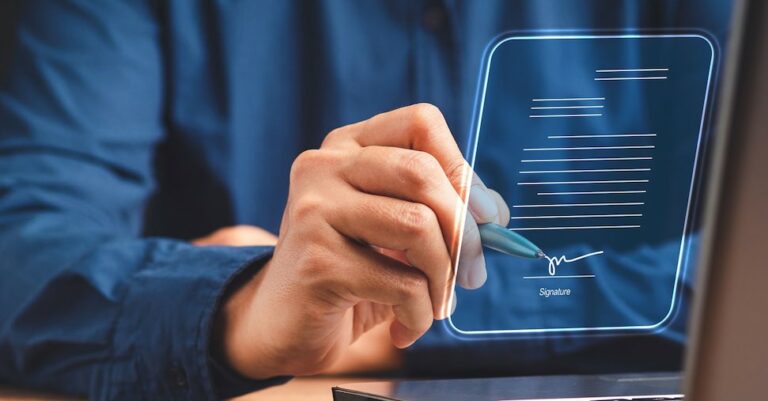 Desde firmas digitales hasta votantes fuera del lugar, una luz