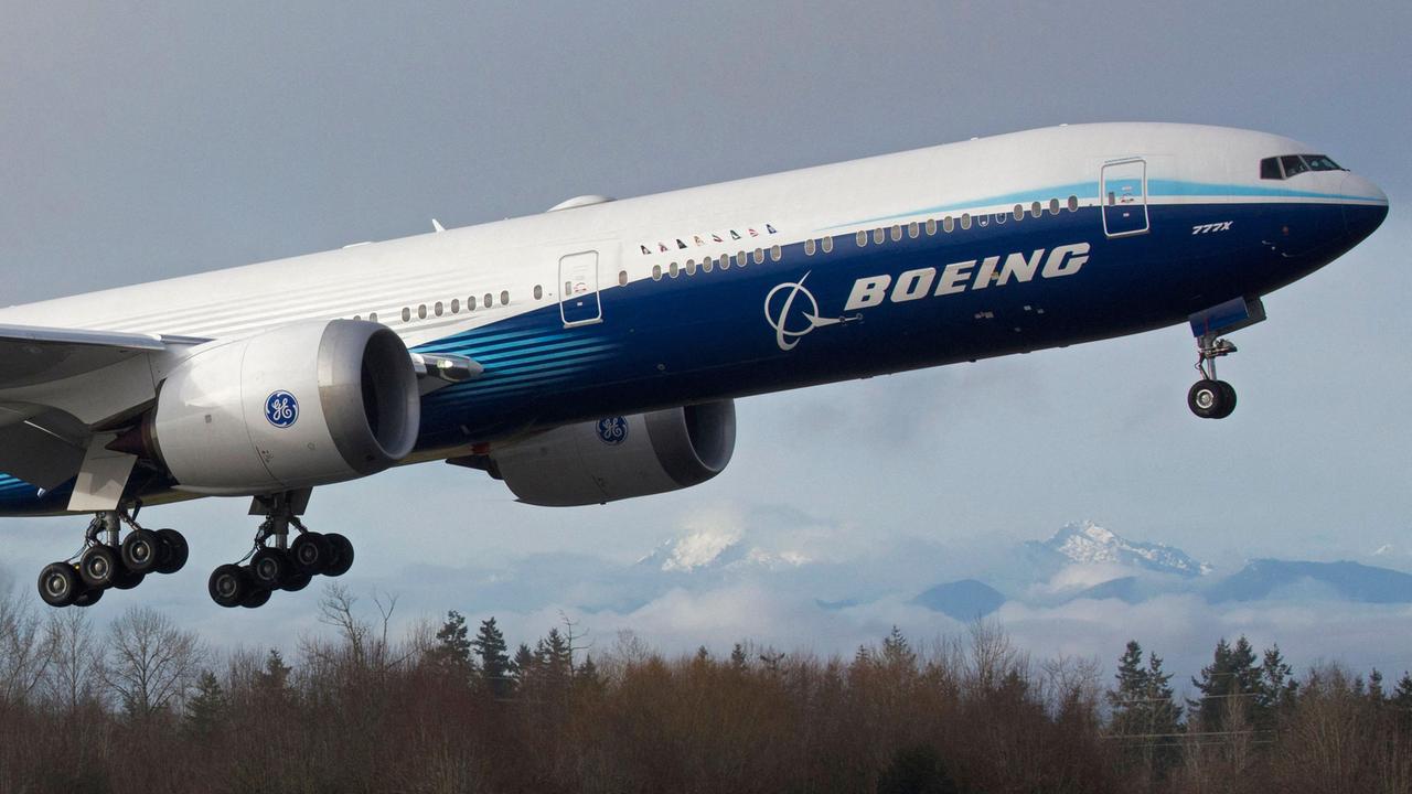 Boeing asegura una orden de mil millones de dólares de