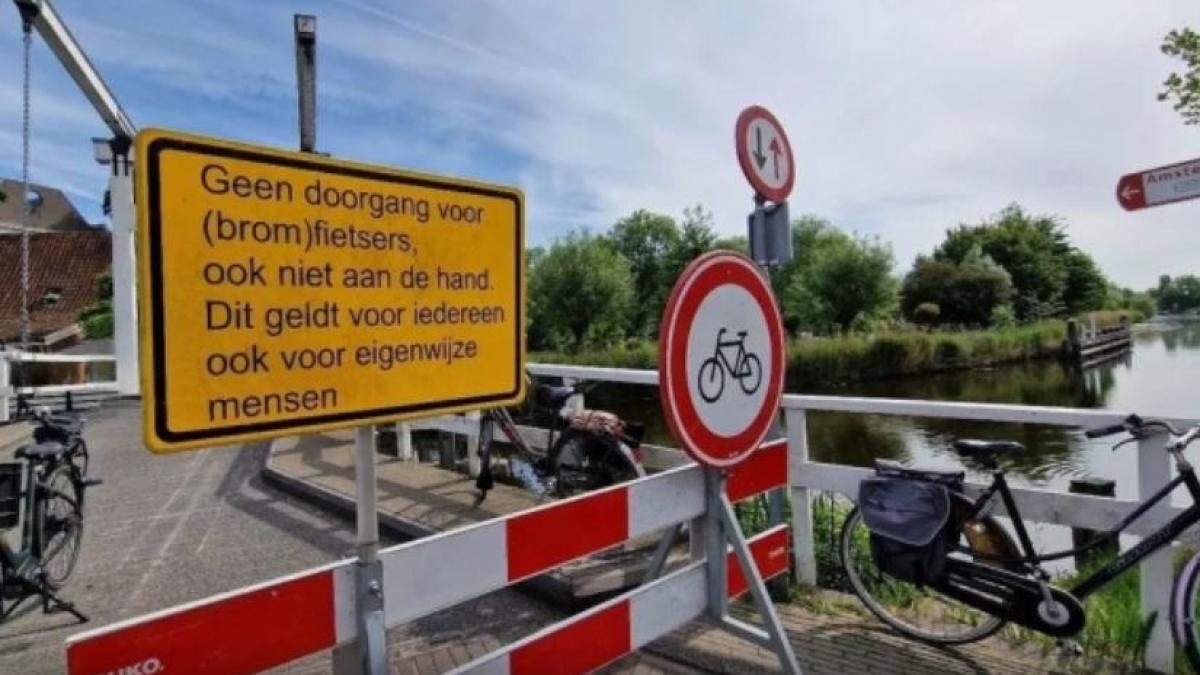 Oudkerkse Brug 'después de las discusiones con los controladores de