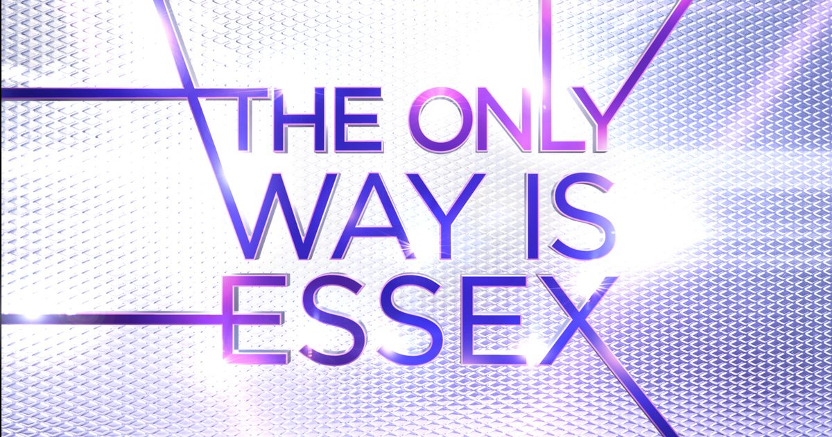 TOWIE Favorite comparte Snaps Loving Holiday Snaps después de burlarse,