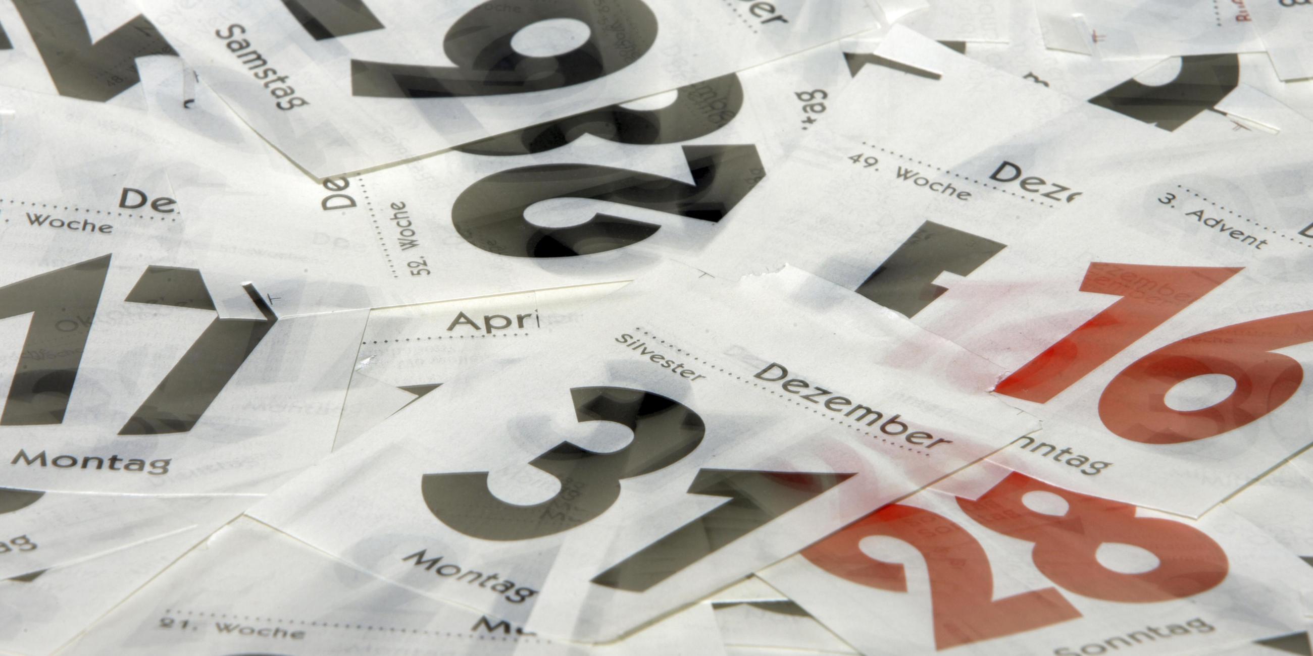 Hojas diarias de un calendario de separación
