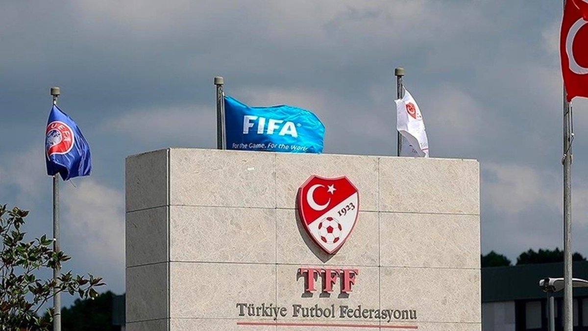 ¡Galatasaray y Trabzonspor fueron remitidos a PFDK!