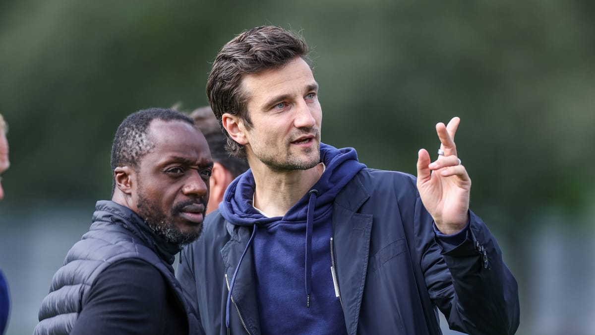 FC Schalke: Peter Neururer ataca a Bosse Hefner, Tillmann y