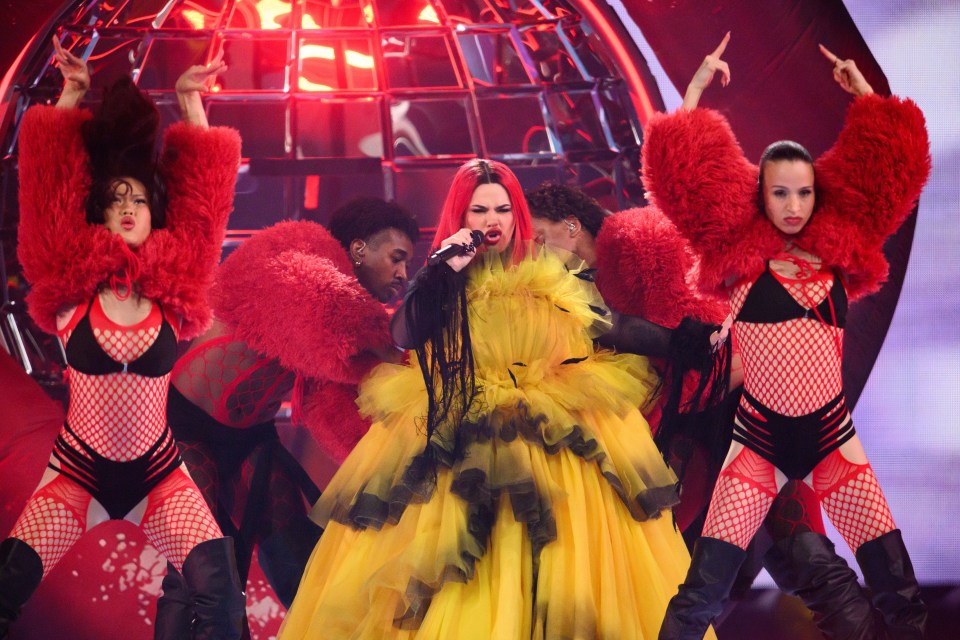Miriana Conte representa a Malta actuando en el concurso de canciones de Eurovisión.