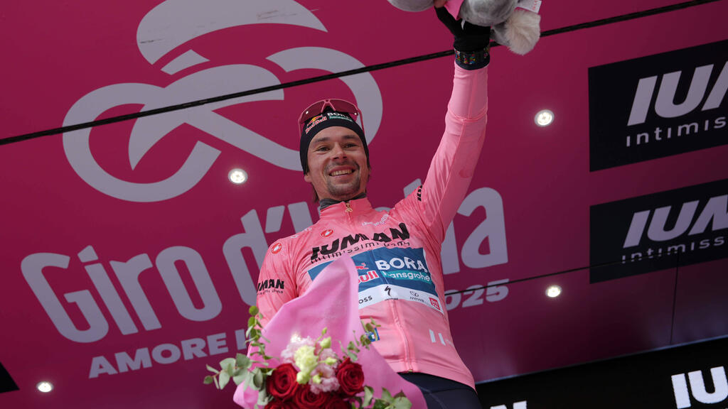 Roglic de nuevo en rosa