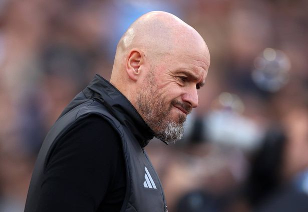 Londres, Inglaterra - 27 de octubre: Erik Ten Hag, gerente del Manchester United durante el partido de la Premier League entre West Ham United FC y Manchester United FC en el London Stadium el 27 de octubre de 2024 en Londres, Inglaterra. (Foto de Eddie Keogh/Getty Images)