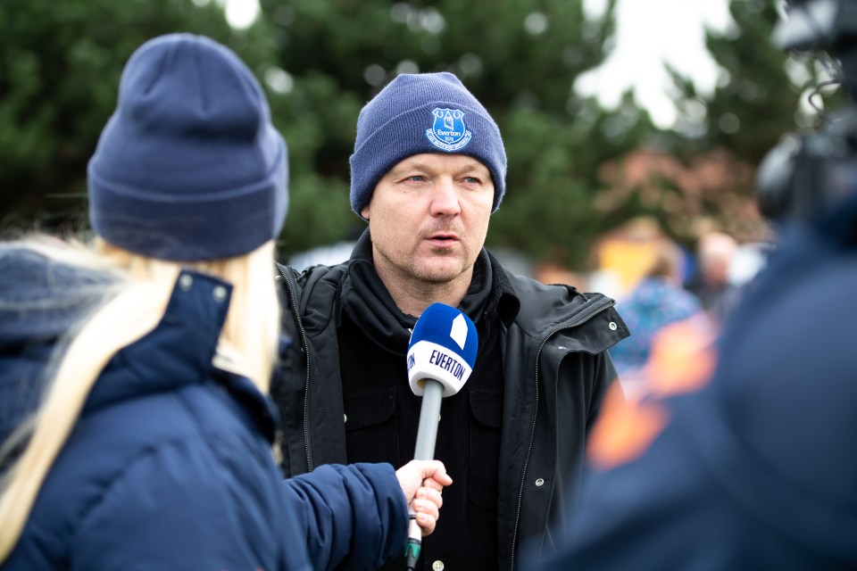 Brian Sorensen, gerente de Everton, fue entrevistado.