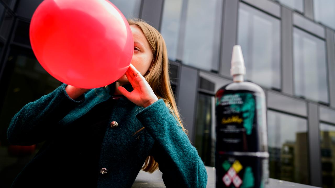 El advertido quiere prohibir el gas reír para menores