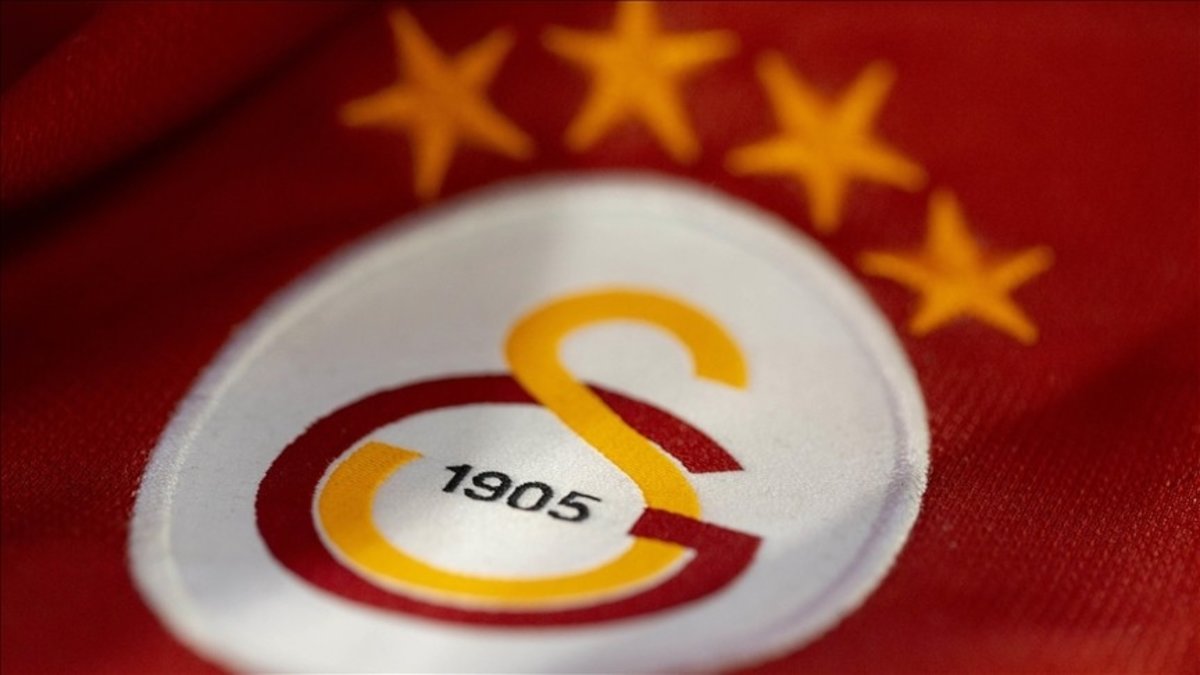 ¡Compartir el aniversario de la Copa de la UEFA de