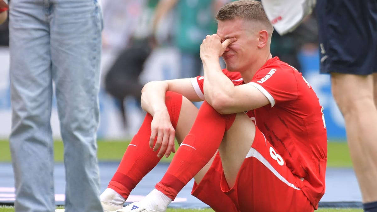 Bundesliga: Matthias Ginter en lágrimas después de la final de