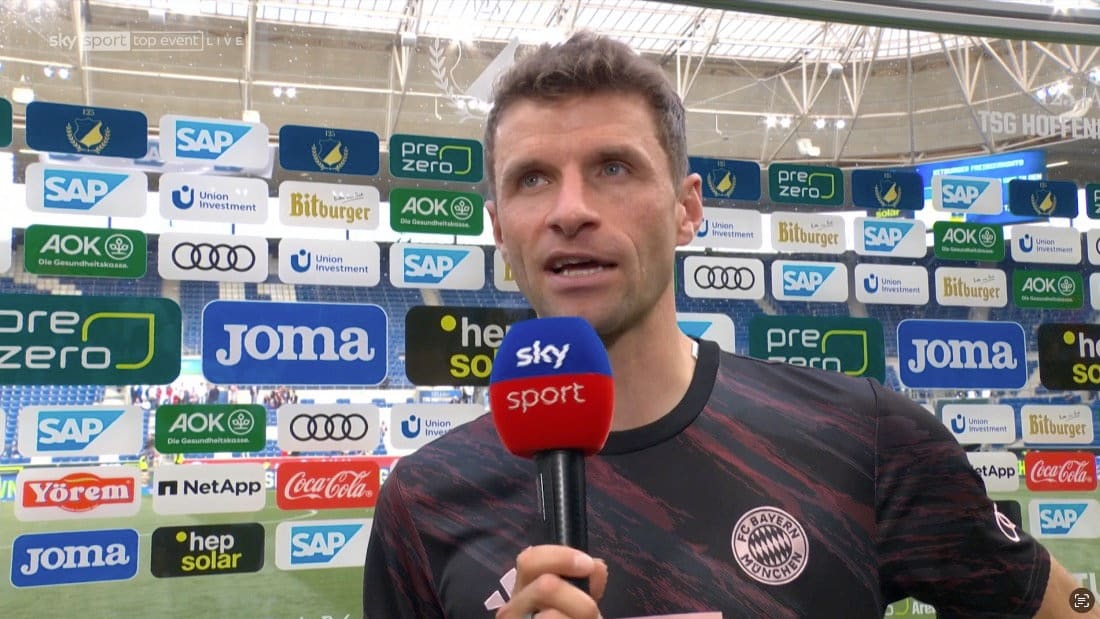 "Todos en el espejo" - Müller celebra y regaña para